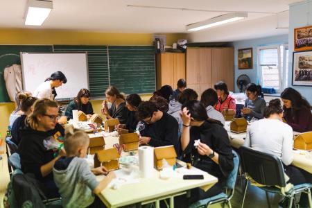 delavnica-carobne-medene-hiske (12)